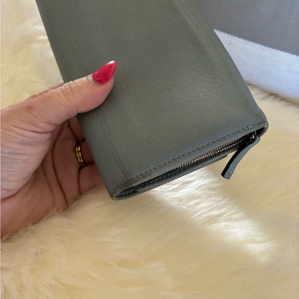 RARE Gucci Blue Leather Continental Wallet with Gold Stamp - Authentic - Picture 9 of 12